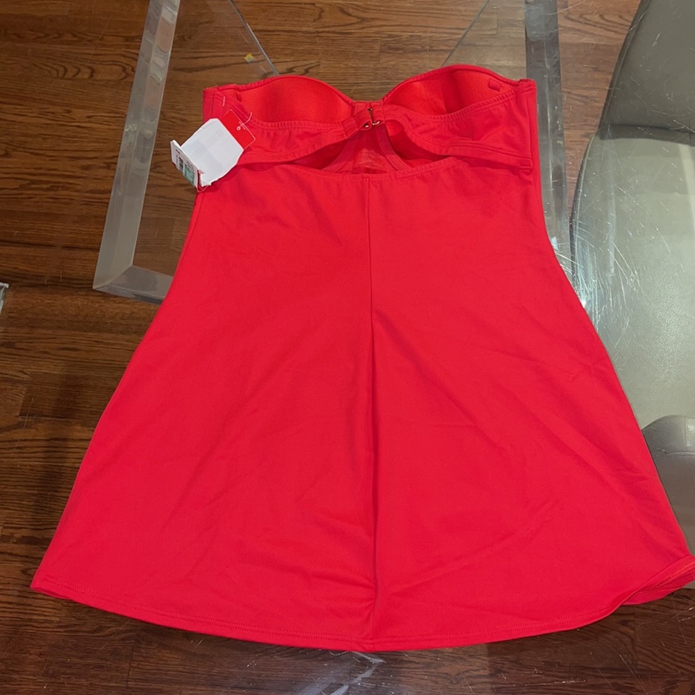 Red Spanx Bathing Suit Top 8 NWT - Picture 3 of 4